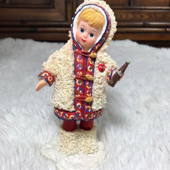 Vintage 2pc Coca-Cola x Madame Alexander 'Off to the North Pole' Figurine Set - Picture 4 of 16